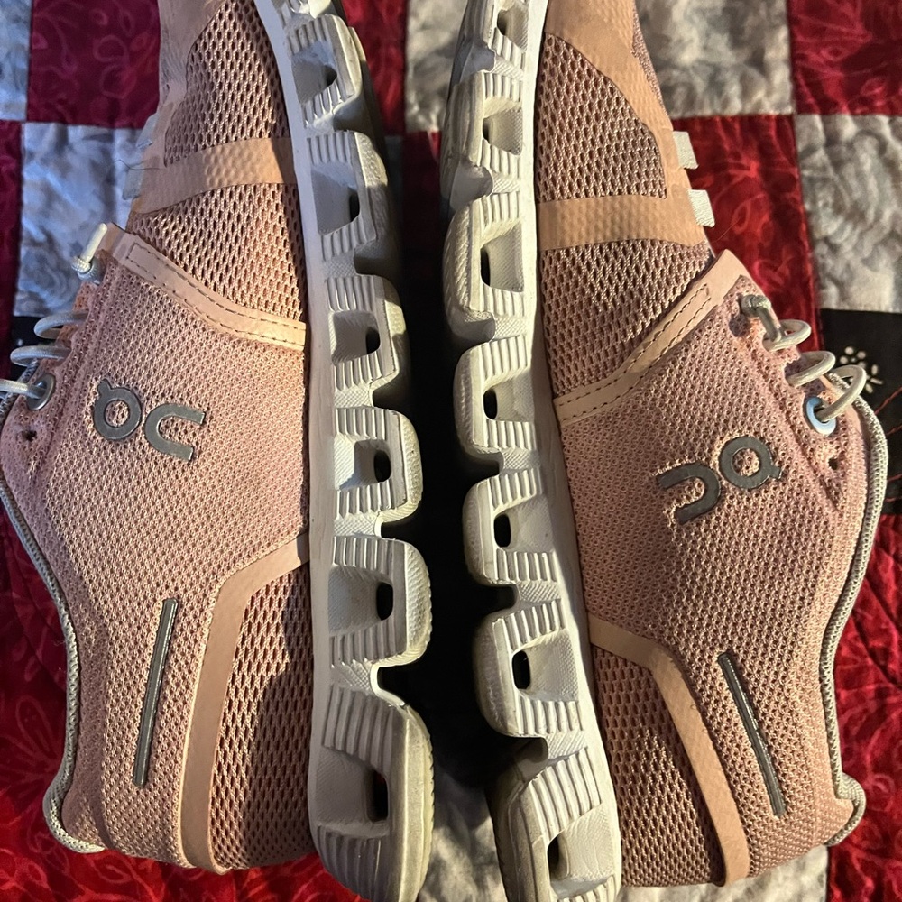 On Running Peach and Light Gray Athletic Shoes